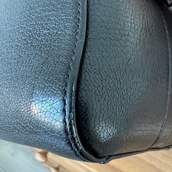 Givenchy Mini Antigona Bag in grained leather - Picture 9 of 16